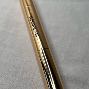 Hourglass Phantom Volumizing Glossy Balm